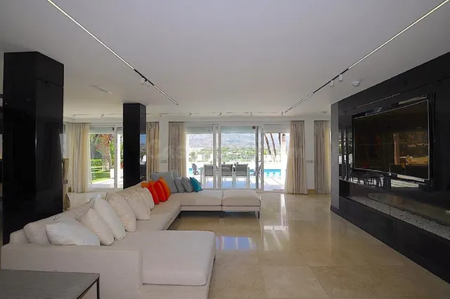 Chalet 6 habitaciones 390m² en venta - Marbella - foto 4