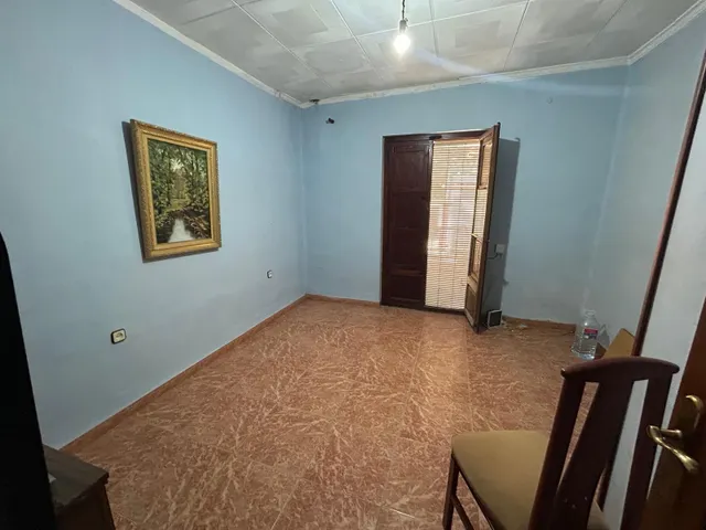 OPORTUNIDAD...EN PLENO CORAZON DEL CABAÑAL...DOS CASAS COMPLETAS A LA VENTA — 27