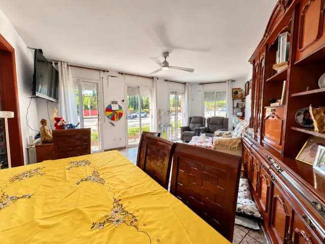 Vivienda luminosa con garaje privado y terraza en una tranquila calle de Gavà — 7