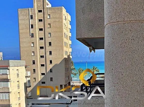 Coqueto apartamento reformado en alquiler, a 50m de la playa - foto 3