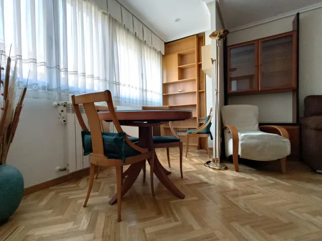 Piso 1 habitación 52m² en alquiler - Tetuán — 25