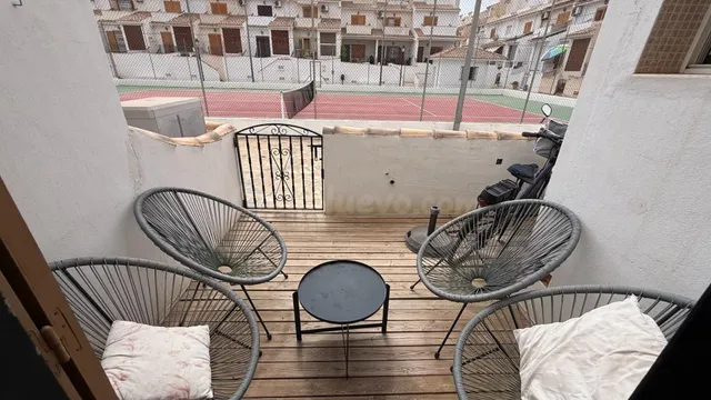 Adosado con terraza y sótano — 2