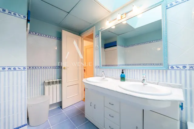 Dúplex exclusivo junto al Parque del Retiro con piscina, jardín y garaje — 35