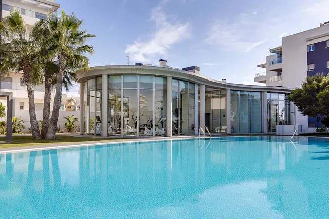 Amplio Apartamento en Esquina en Planta Baja con Terraza Acristalada y Jardín Privado en Green Hills — 42