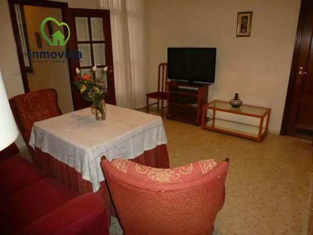 Amplio Piso en Ciudad Jardín, Córdoba - Ideal para Entrar a  - foto 3