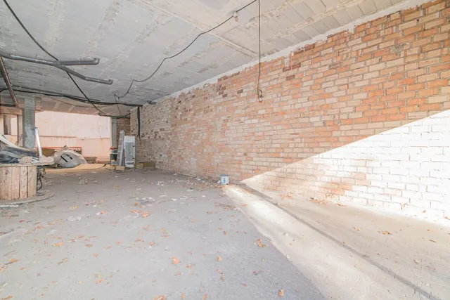 Local en bruto en Ogíjares con posibilidad de cambio de uso a vivienda — 5
