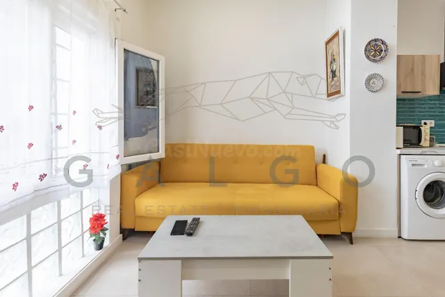 Estudio reformado en Nazaret – Diseño moderno, excelente ubi - foto 3