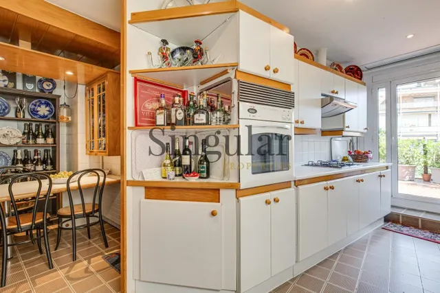 Ático dúplex con piscina privada y espectaculares terrazas junto al parque de Monterols — 35