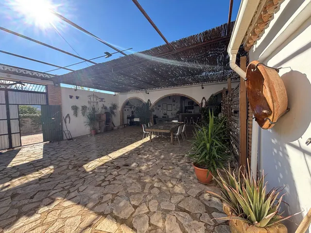 Chalet 5 habitaciones 250m² en venta - Polígono - Alrededores - Pedanías — 29