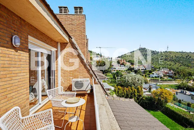 Exclusiva casa con vistas panorámicas — 46