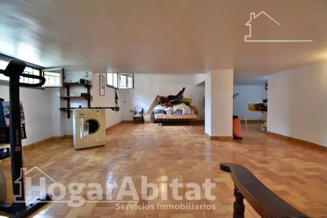 CHALET CON TERRAZA, GARAJE Y BARBACOA EN LA PLAYA DE GANDÍA — 33