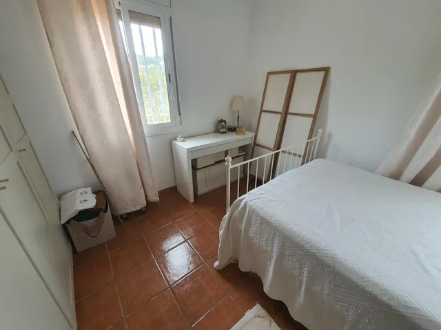 CASA A LA VENTA EN TORDERA, LISTA PARA ENTRAR A VIVIR, CON AMPLIA PARCELA Y ENTORNO NATURAL — 28