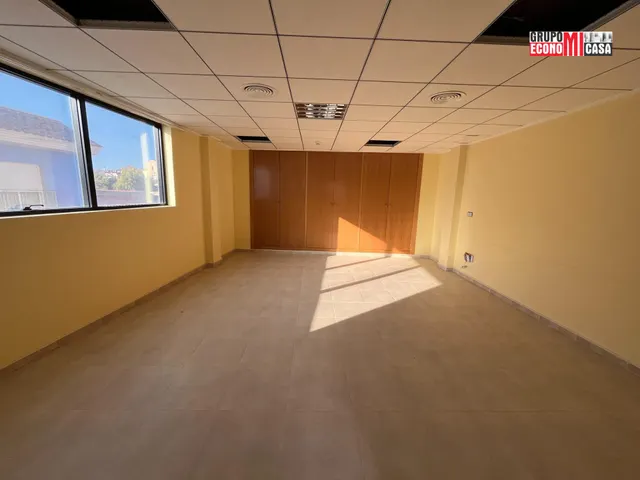 EDIFICIO DE OFICINAS EN VENTA O ALQUILER,  EN MONFORTE DEL CID — 24