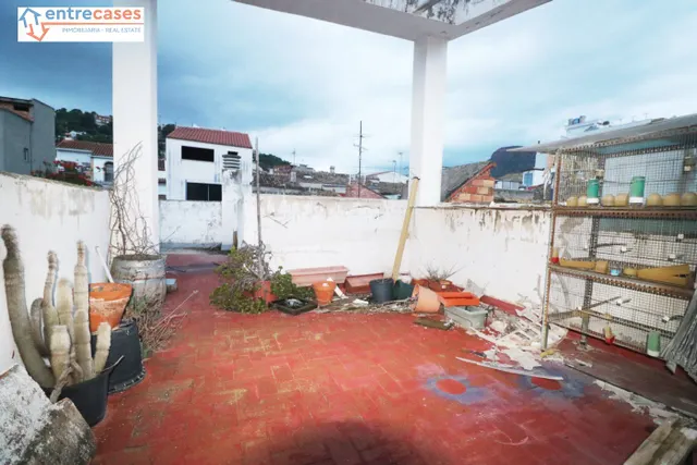 CONSTRUCCIÓN HABILITADA COMO LOCAL COMERCIAL — 17