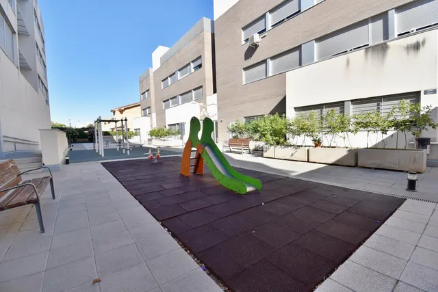 Soto del HENARES - 2 habitaciones, 2 plazas de garaje y trastero. — 39