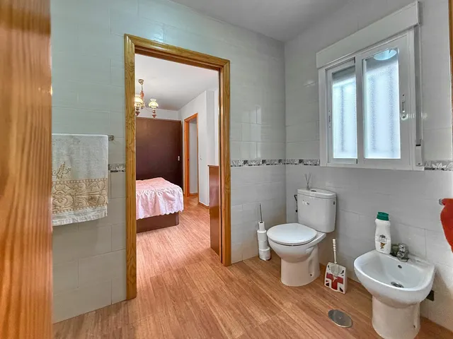 CASA AMPLIA Y CÓMODA EN URRACAL — 13