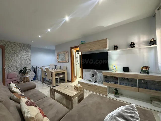 ¡Impresionante Dúplex en el Corazón de Castellar del Vallès  - foto 3