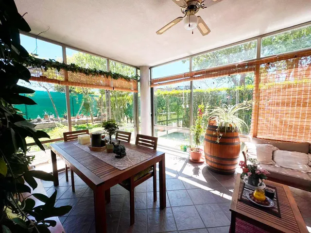 Urbis te ofrece un chalet en venta en la zona de Los Almendros, Villamayor, Salamanca. — 33