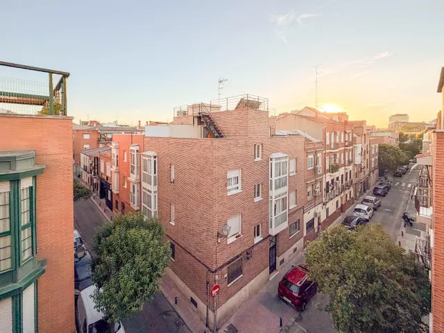 ÁTICO-DÚPLEX CON ESPECTACULAR TERRAZA — 49