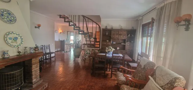 Chalet en Urbanización Monte Cristina — 28