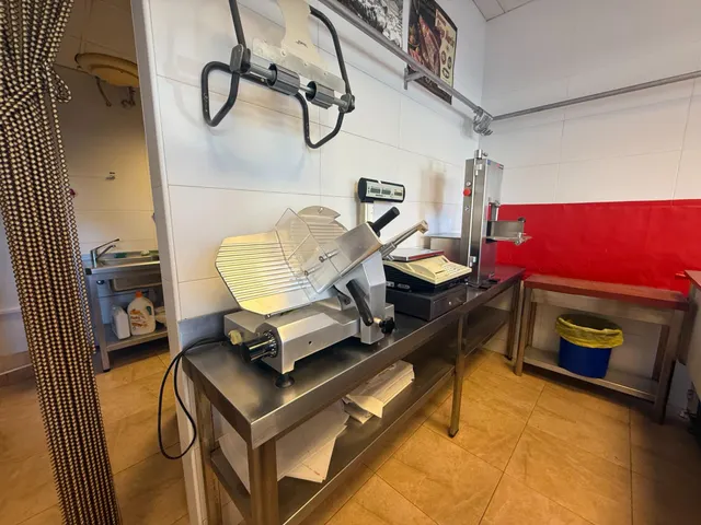 Local comercial en venta en la chana – equipado, a pie de calle y listo para empezar — 10