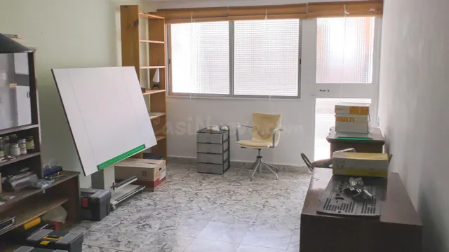 SE VENDE ESTUDIO CON AMPLIO GARAJE - foto 4
