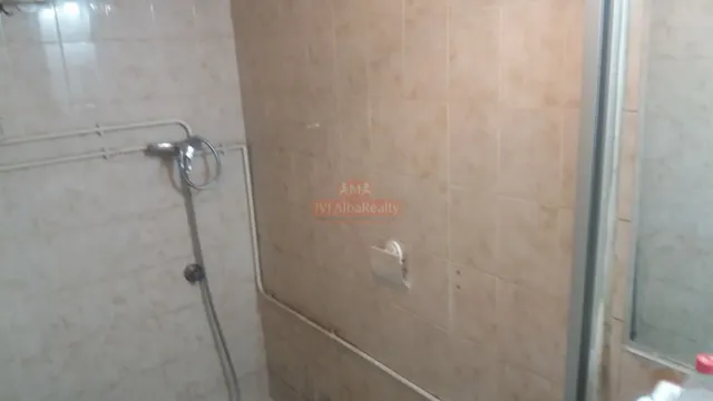 VENTA LOCAL COMERCIAL DE 123 M2 DE SUPERFICIE CON  OFICINAS Y ASEO — 6