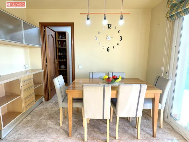 ¡CHALET ESQUINERO CON PISCINA PRIVADA Y VISTAS AL MAR EN EL MAS MEL! — 13