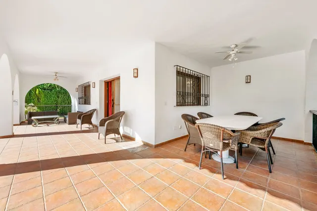 Chalet 5 habitaciones 337m² en venta - Costa Del Sol — 8