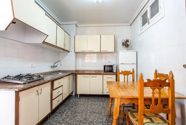 Casa independiente con gran patio y garaje en el centro de Molina de Segura — 10