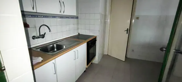 Piso en Venta en Calle Panaderos - Oportunidad de Inversión para Reformar — 8