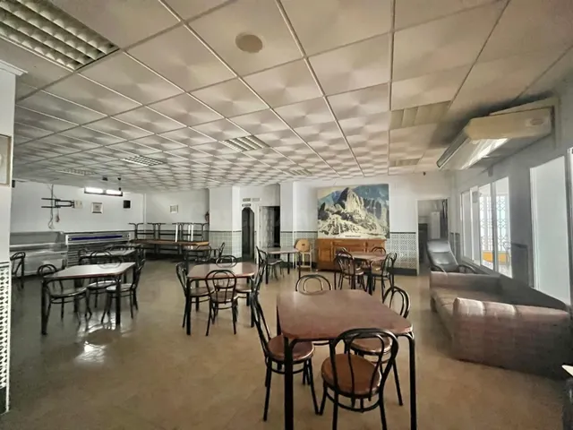 Local comercial 300m² en venta - Cabo cervera — 5
