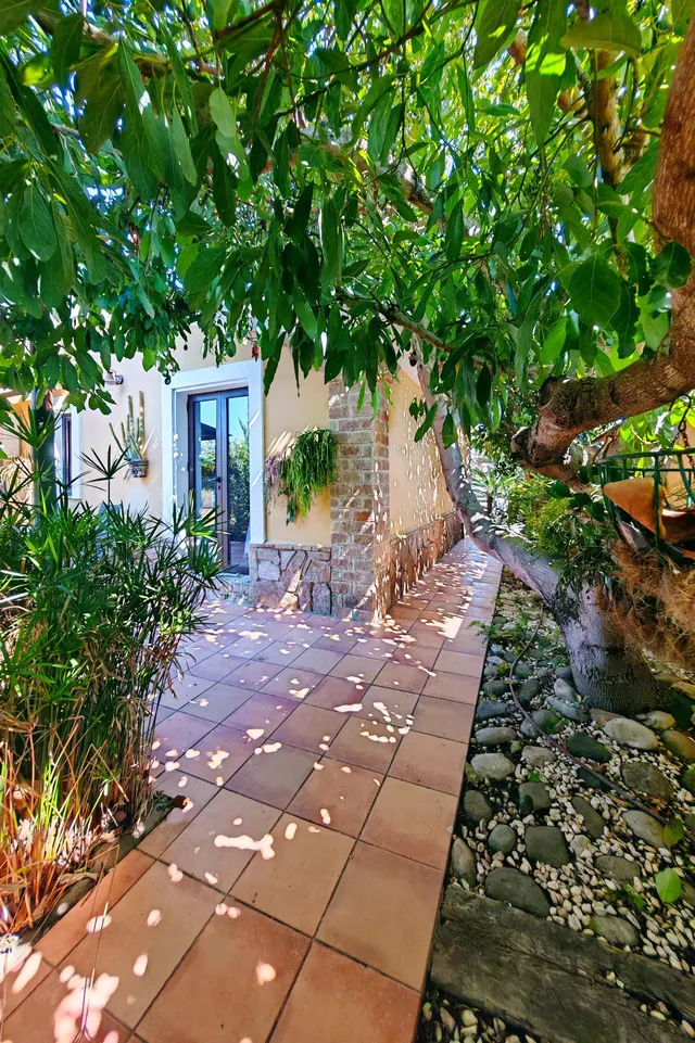 1.213 M2 DE PARCELA, DOS construcciones Y UN EXTERIOR QUE LO CAMBIA TODO — 39