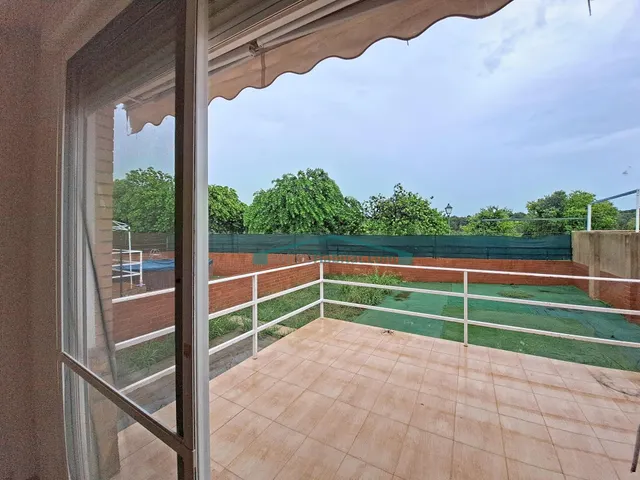 Chalet con jardín, 4 dormitorios y sótano independiente en Alfara de la Baronía — 6