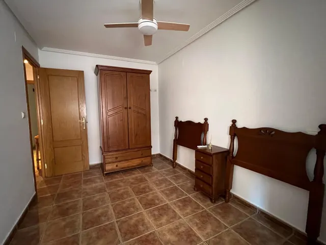 Piso en Venta con Vistas al Mar en Playa Levante, Santa Pola — 8