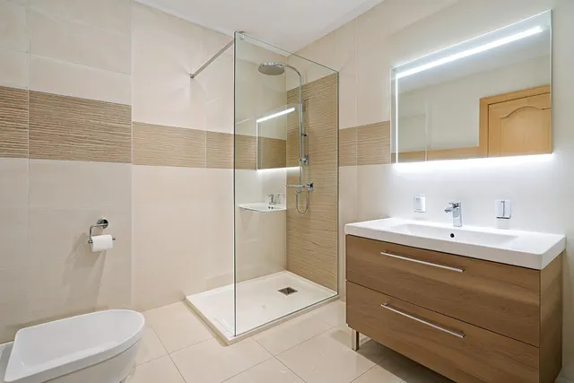 PRECIOSO APARTAMENTO CON AMPLIA TERRAZA Y LICENCIA TURÍSTICA EN PRIMERA LÍNEA DE PLAYA !! — 14