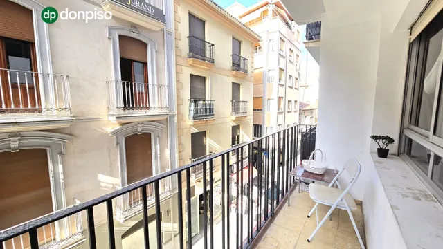 Piso de alquiler temporal para estudiantes en pleno centro junto a Zara. — 13
