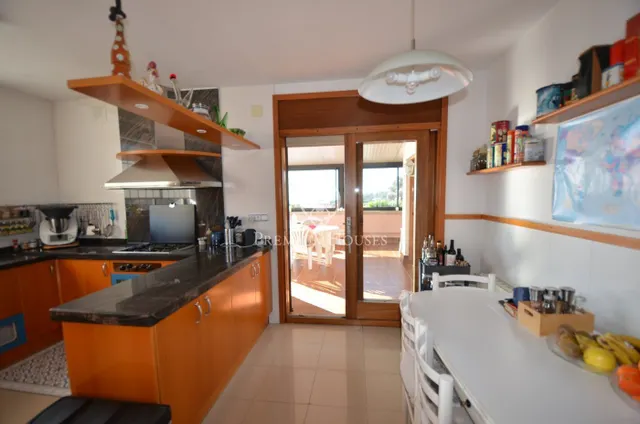 Casa con piscina en venta con vistas espectaculares en Alella — 28