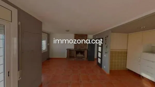 CASA OCUPADA DE 88 M2, 3 habitaciones, 1 BAÑOS, EN C/ CAMPANYA, LLORET DE MAR — 9