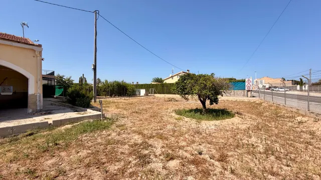 OPORTUNIDAD CERCANO AL CASCO URBANO — 28