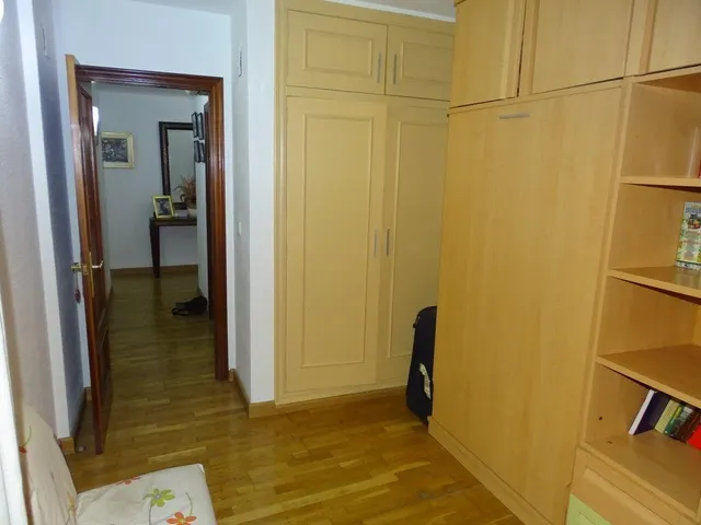 ¡Vive en el Corazón de Torrevieja! Apartamento de 4 Dormitorios, 3 Baños y Excelente Calidad — 12
