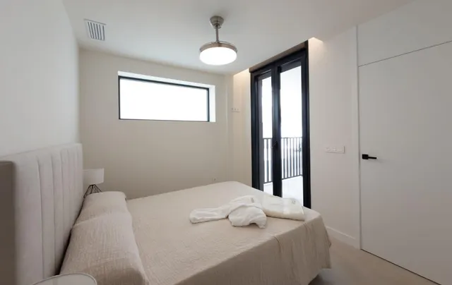 Apartamentos de nueva construcción en planta baja a 300 metros del mar en Santiago de la Ribera, Murcia — 13