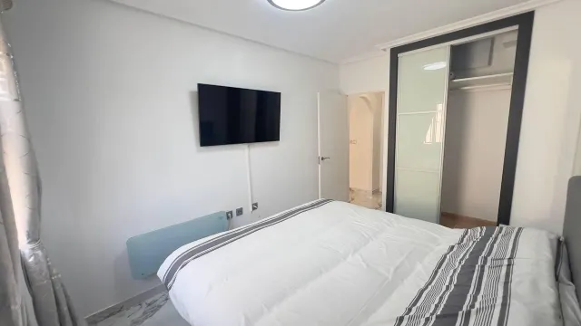 Bungalow Planta Alta 2 habitaciones 50m² en alquiler - Playa Flamenca — 28