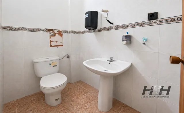 Local comercial 118m² en venta - Burjassot - foto 4