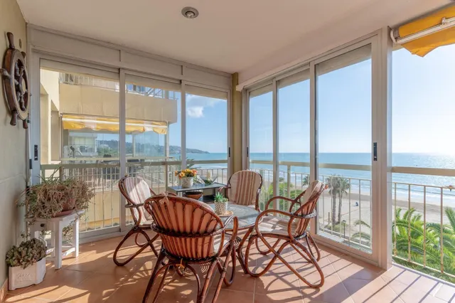 Apartamento frontal en el Paseo Marítimo del Torreón - Benicasim — 7