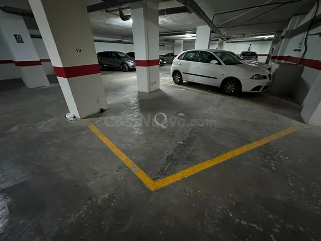 GARAJE SUBTERRANEO EN PLENO CENTRO DE ALICANTE - foto 3
