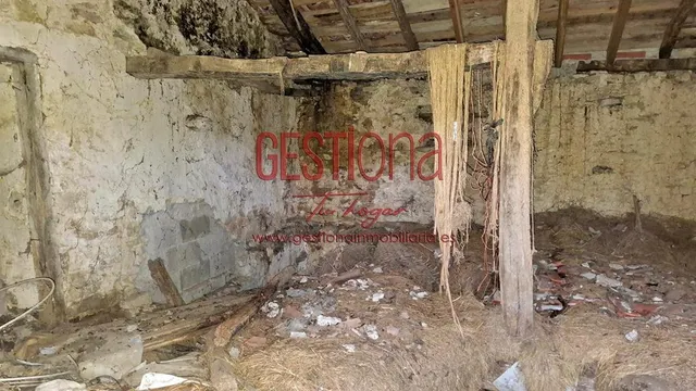 CASA Y CABAÑA PARA REHABILITAR. SOLORZANO — 21