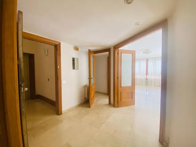 ✨ Amplio piso con gran potencial en Santa Catalina ✨ — 15