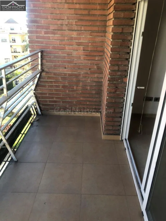 Gran piso en Zona Paseo Germanias. - foto 4