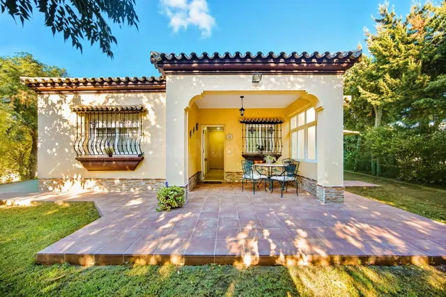 Chalet y apartamento con 8.320 m2 de parcela en el Pago del  - foto 3